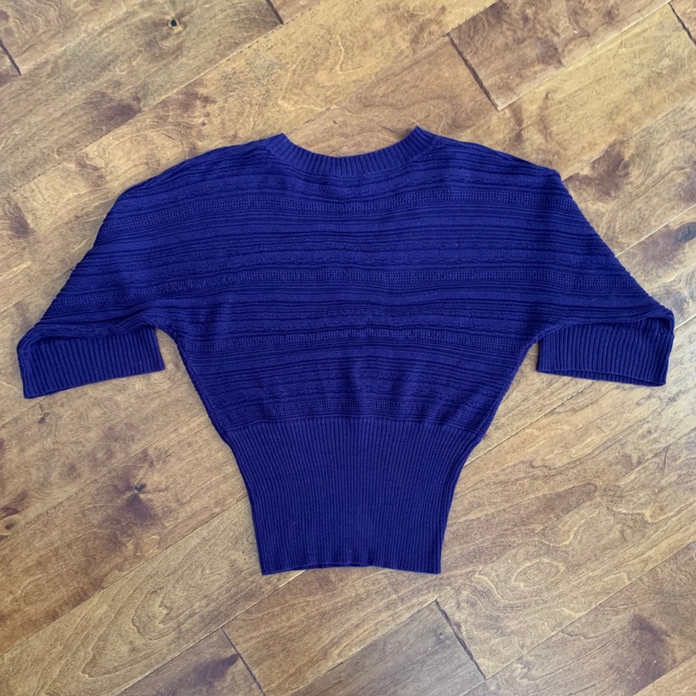 The Limited Dolman Sleeve Sweater Size Small - Picture 2 of 9